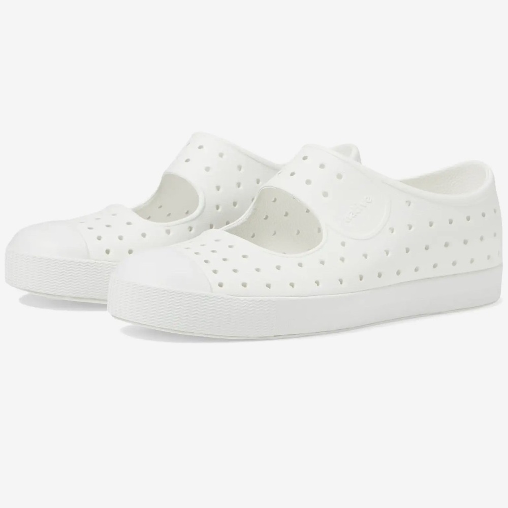 Native Toddler Size 6 White Mary Jane Jefferson